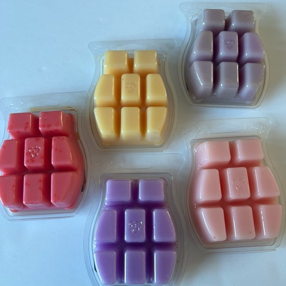 Scentsy Assorted Scents Lot - Picture 2 of 2